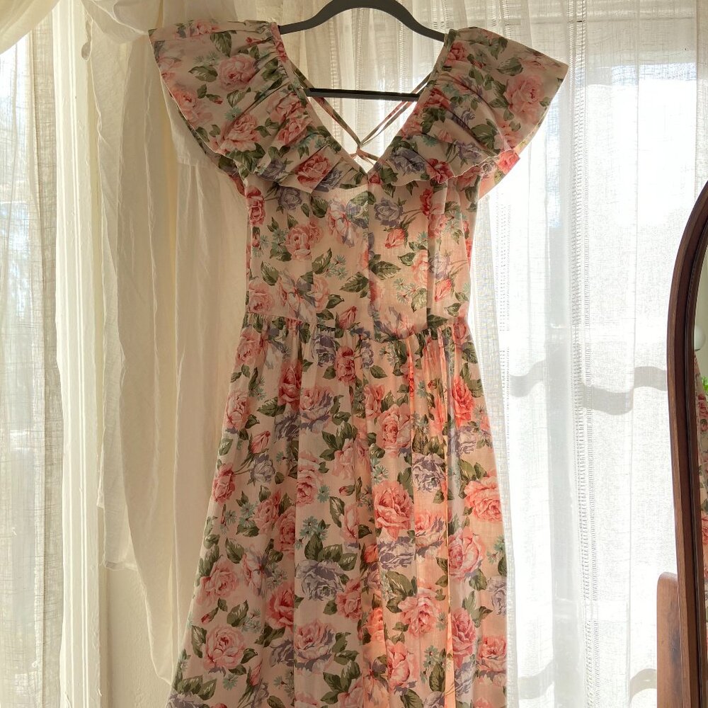 Gorgeous Vintage Floral Midi Dress